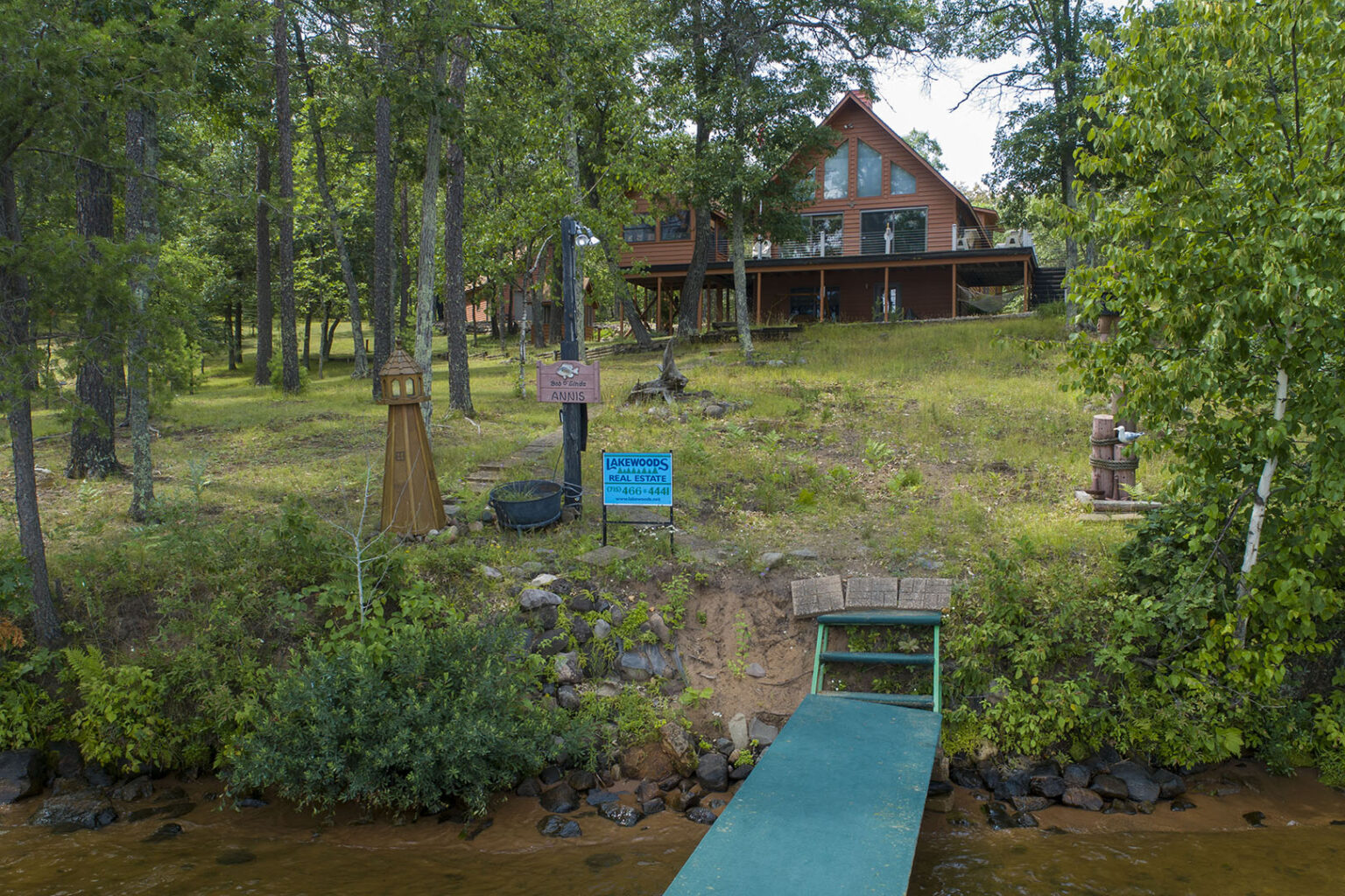 Three Level 4BR/3BA Home with 373 Feet of Frontage on the Minong Flowage